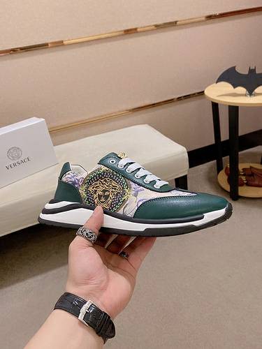 Picture of Versace Shoes Men _SKUfw115484939fw